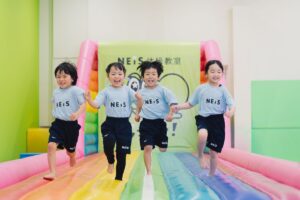 ショッピングセンターが教育拠点化、少子化と共働き時代が動かす1兆円習い事市場